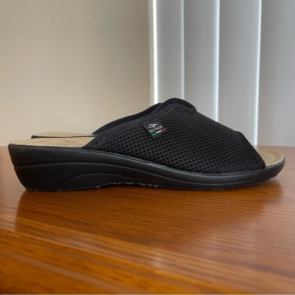 Fly Flot Mesh Slip On Mule Sandals Black Size 8 - Picture 2 of 12